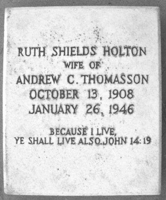Ruth Shields Thomasson